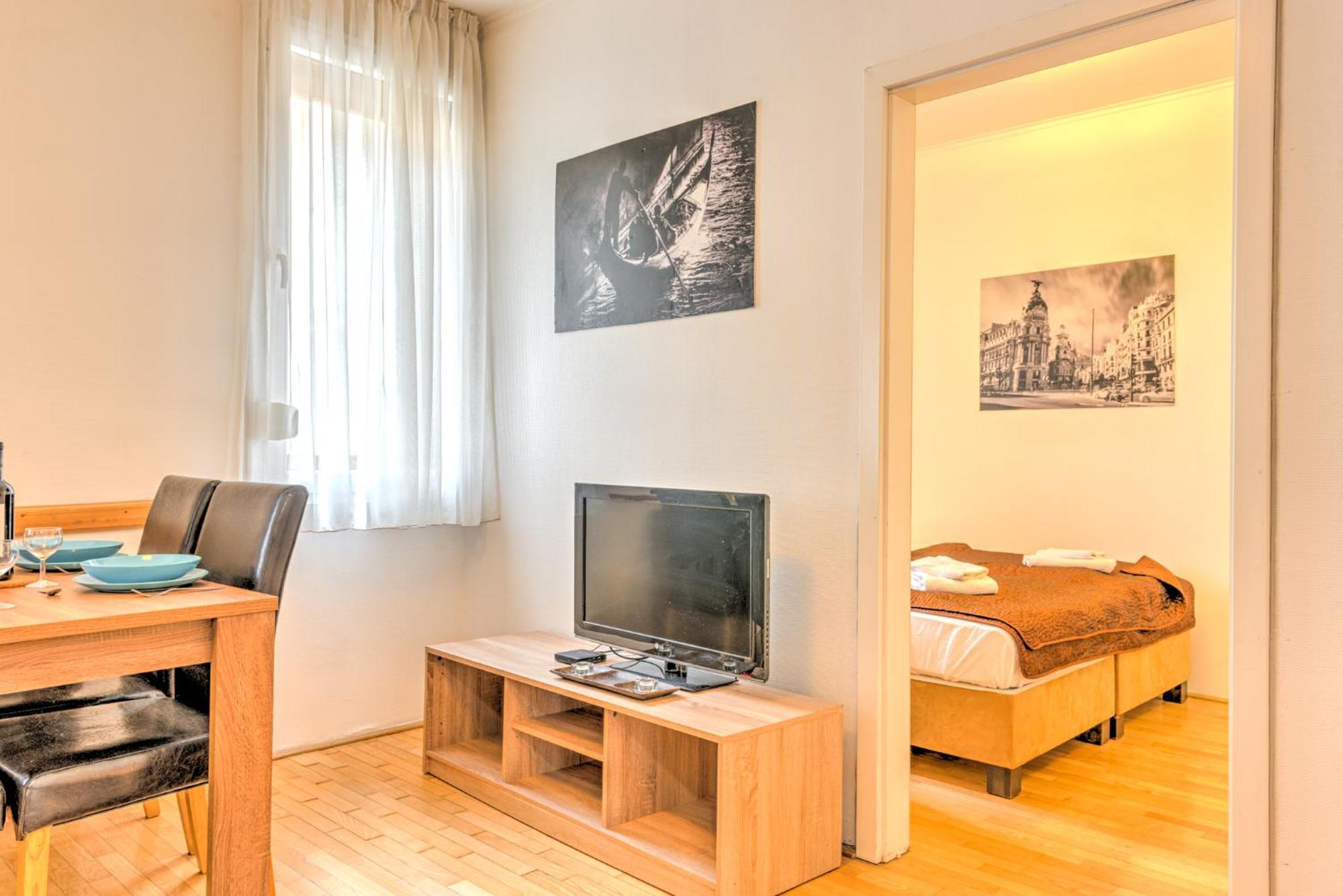 Central Downtown Apartments Budapest Exteriör bild
