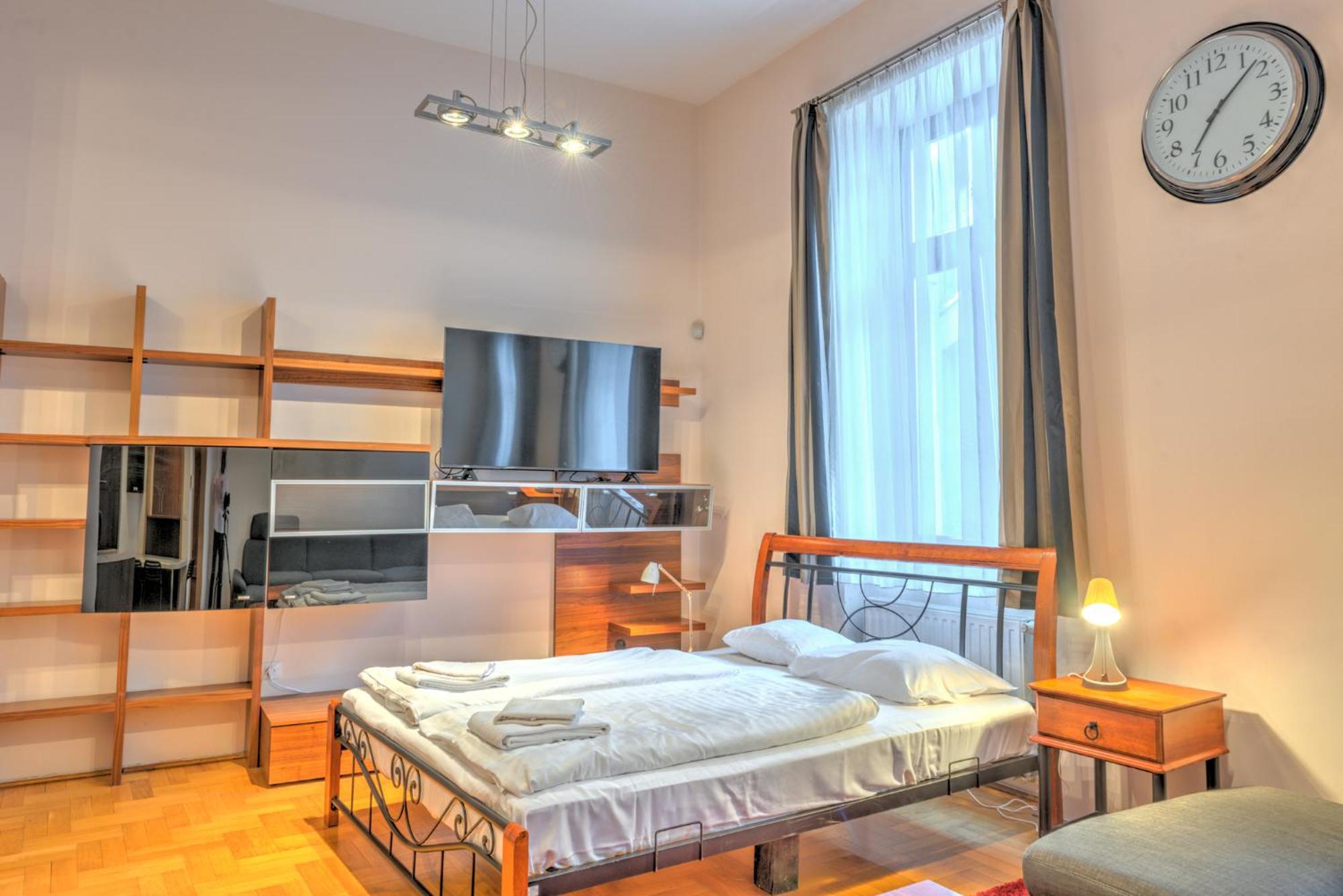 Central Downtown Apartments Budapest Exteriör bild